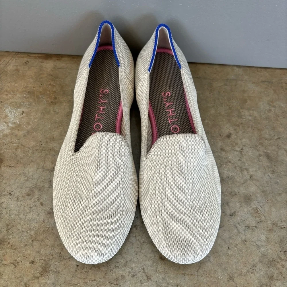 Rothy’s Cream Rounded‎ Toe Flats Size 6